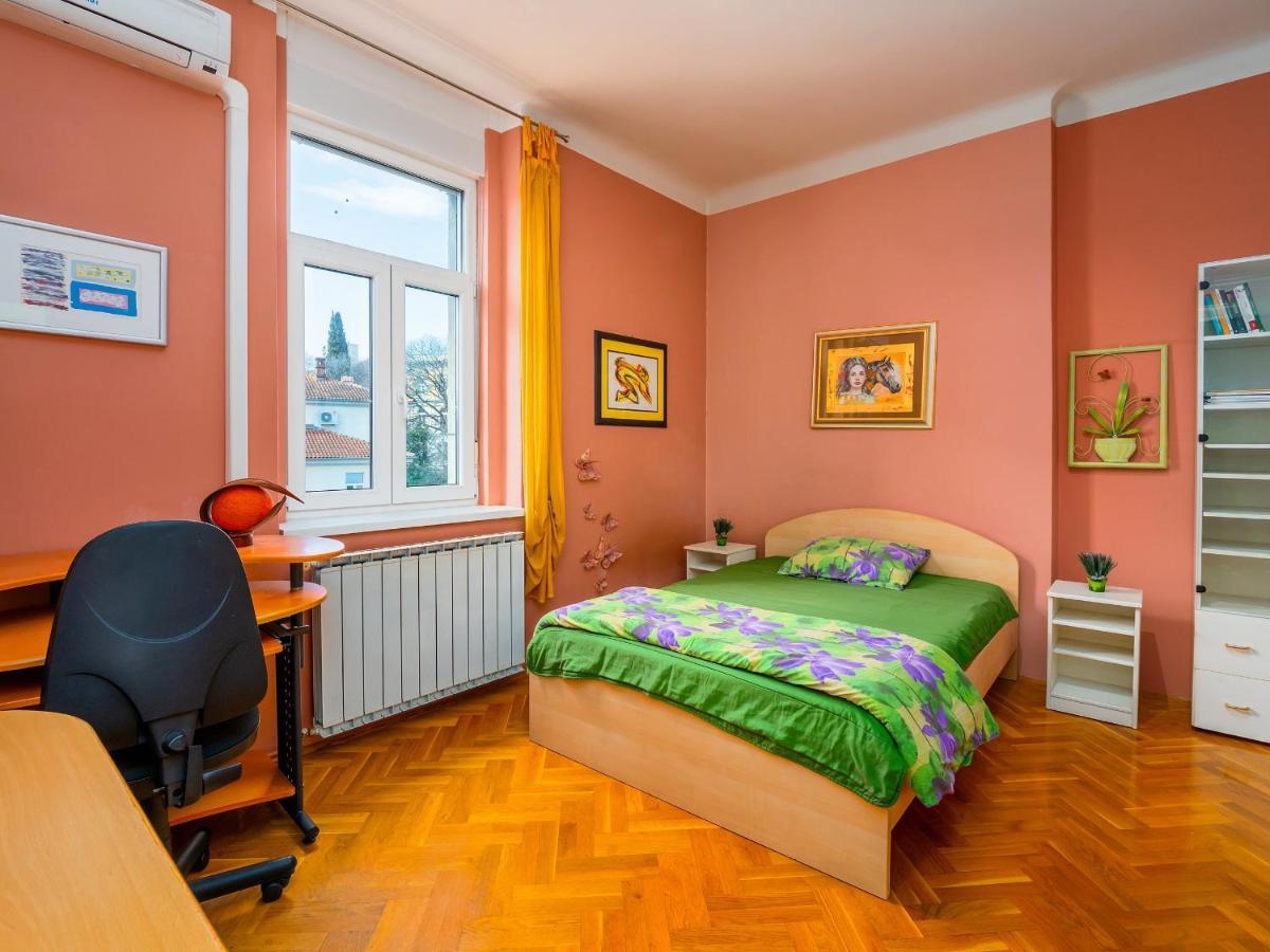 Grand Apartment In Strict Center Of Rijeka Bagian luar foto