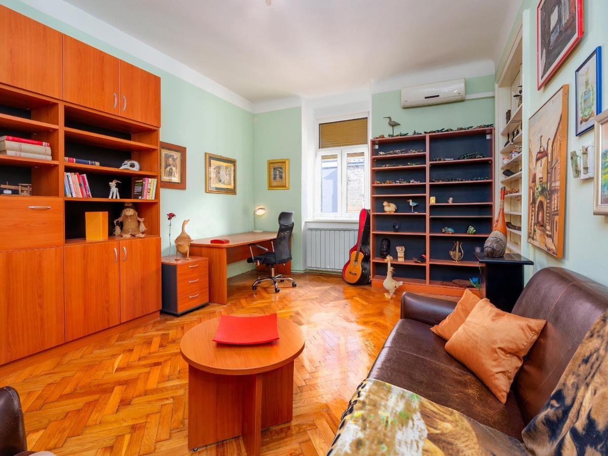 Grand Apartment In Strict Center Of Rijeka Bagian luar foto